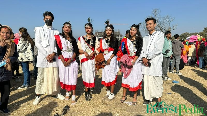 तस्बिरमा हेर्नुहाेस् टुंडिखेलमा थारू समुदायको माघी