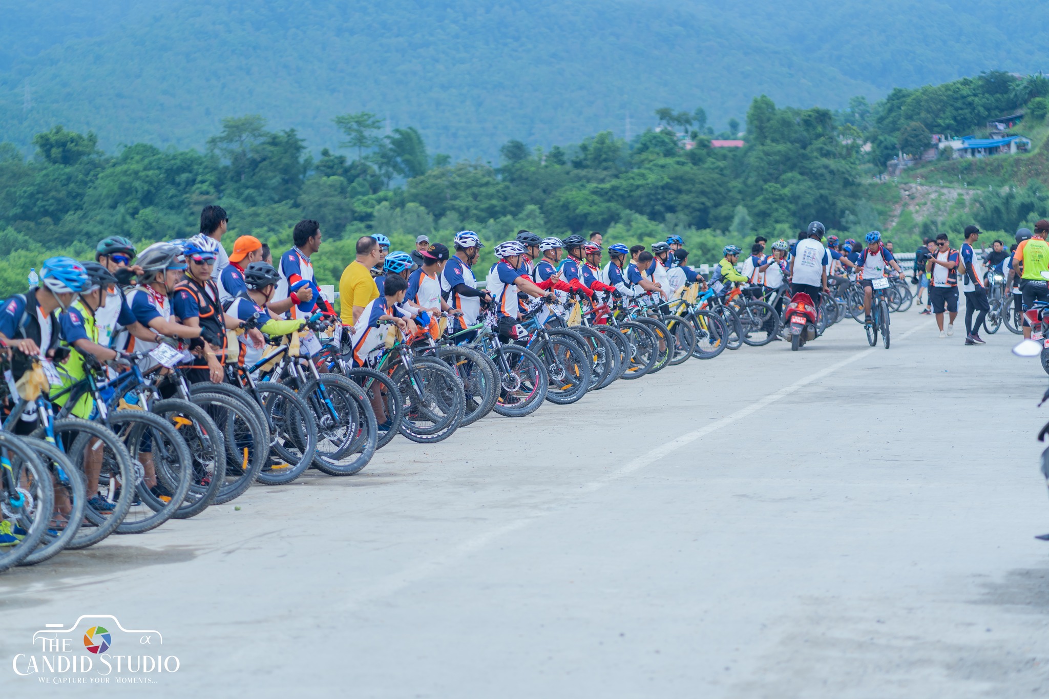 पर्यटन प्रवर्द्धन गर्ने उद्देश्यले हेटौंडामा कोरा साइक्लिङ रेस सम्पन्न (फाेटाे फिचर)