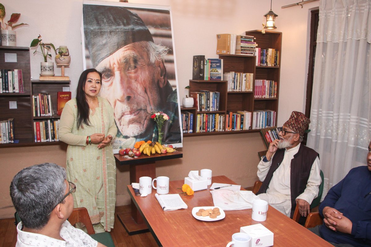 लोककवि अलिमियाँका गीतहरू रेकर्डिङ गरिने (तस्बिरहरू)