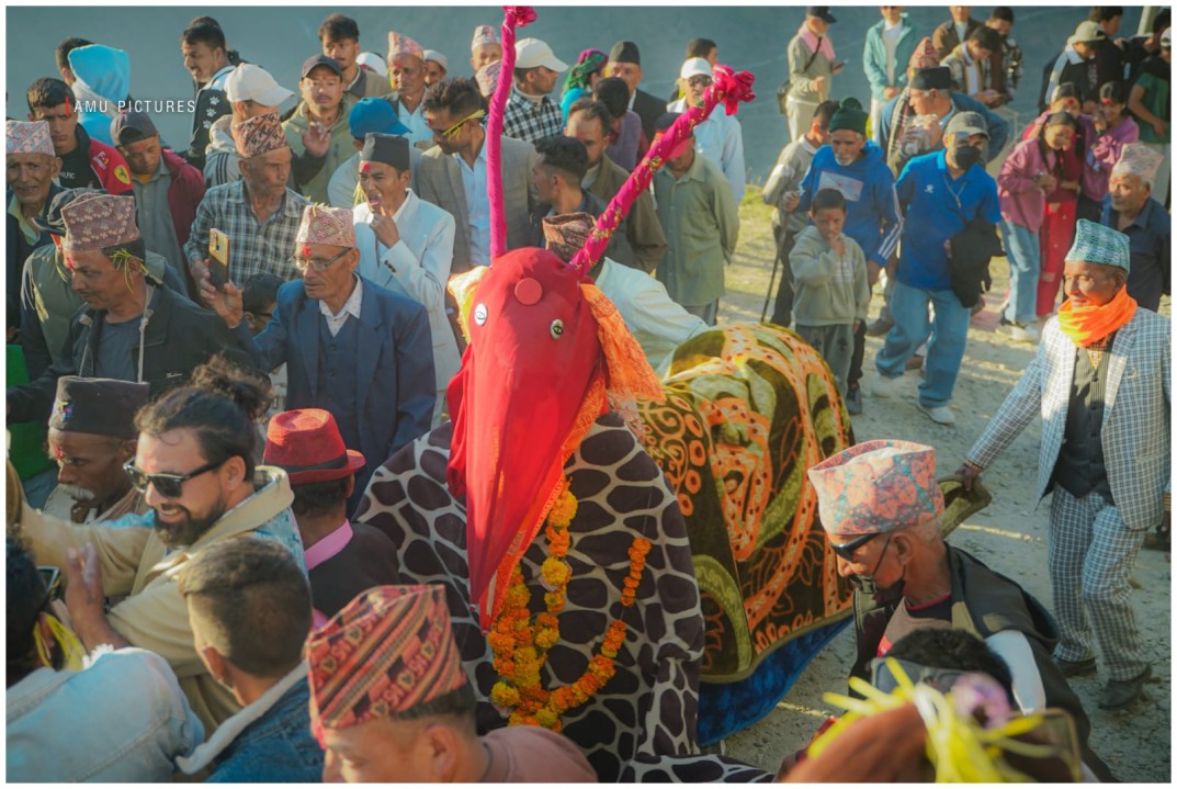 दार्चुलामा हरिण जात्राको रौनक (तस्वीरहरू)