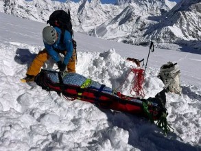 मेरा पिकमा कोरियन आरोहीको शव फेला, नेपाली गाइडको सकुशल उद्धार
