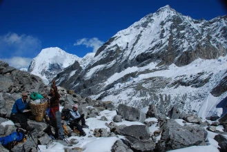 ६ देशकी महिला आरोहीहरू रामदुङ हिमाल चढ्ने तयारीमा
