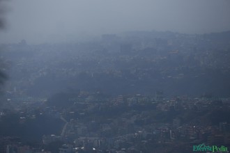 काठमाडौं उपत्यकामा वायुप्रदूषण उच्च, घरबाहिर निस्कँदा मास्क लगाउन अनुराेध