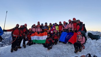 भारतीय एनसीसीको टोलीले गर्याे सगरमाथा आरोहणमा