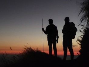 आउनुहोस् खुमैडाँडा (भिडियो)