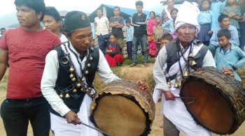 चेपाङ समुदायले आज सामूहिक रूपमा न्वांगी पर्व मनाउँदै