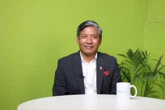 तिमालबाट उठेको ठिटो (भिडियो)