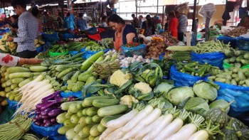 हेर्नुहोस आजको कालिमाटीमा तरकारी बजारको मूल्यसूची