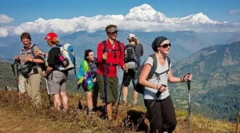 तीन मुलुकको भ्रमण चेतावनी र उडान रोकसँगै पर्यटन क्षेत्र प्रभावित हुँदै