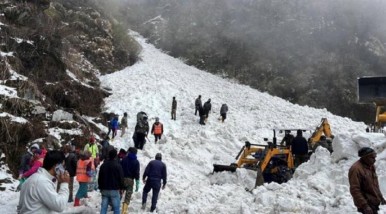 सिक्किमको हिउँ पहिरोमा परेर ३ नेपालीको मृत्यु, ३ जना घाइते