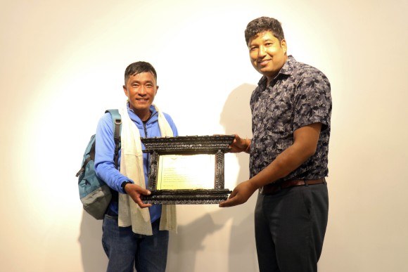 जिरीका सगरमाथा आराेही तामाङ पर्यटन प्रवर्द्धन मञ्चबाट सम्मानित