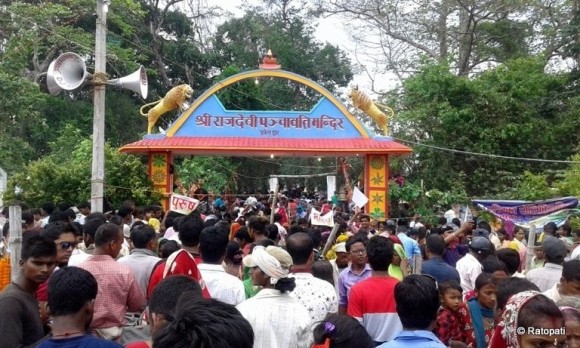 सिरहाको राजदेवी मन्दिरमा वैशाखी मेला