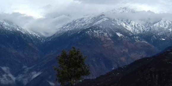 रसुवाको हिमाली भेगमा आन्तरिक पर्यटक बढ्दो