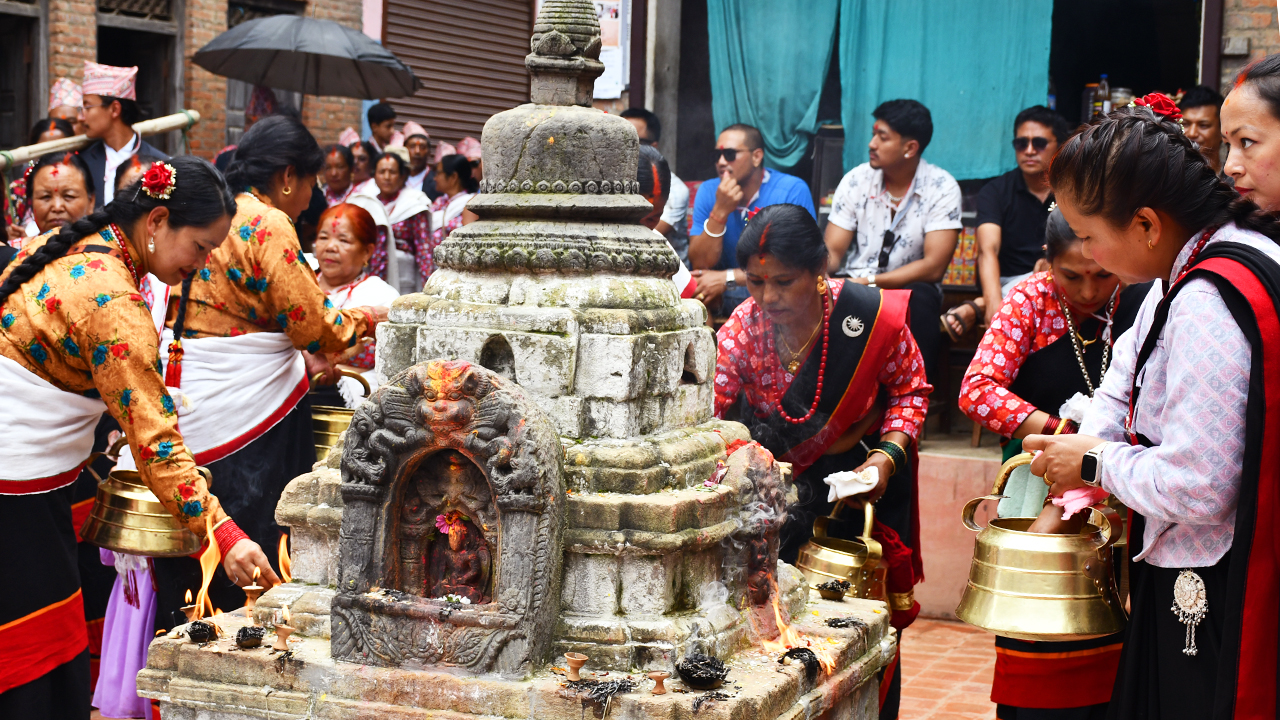 ठेचोमा मतया जात्रा (भिडियो)