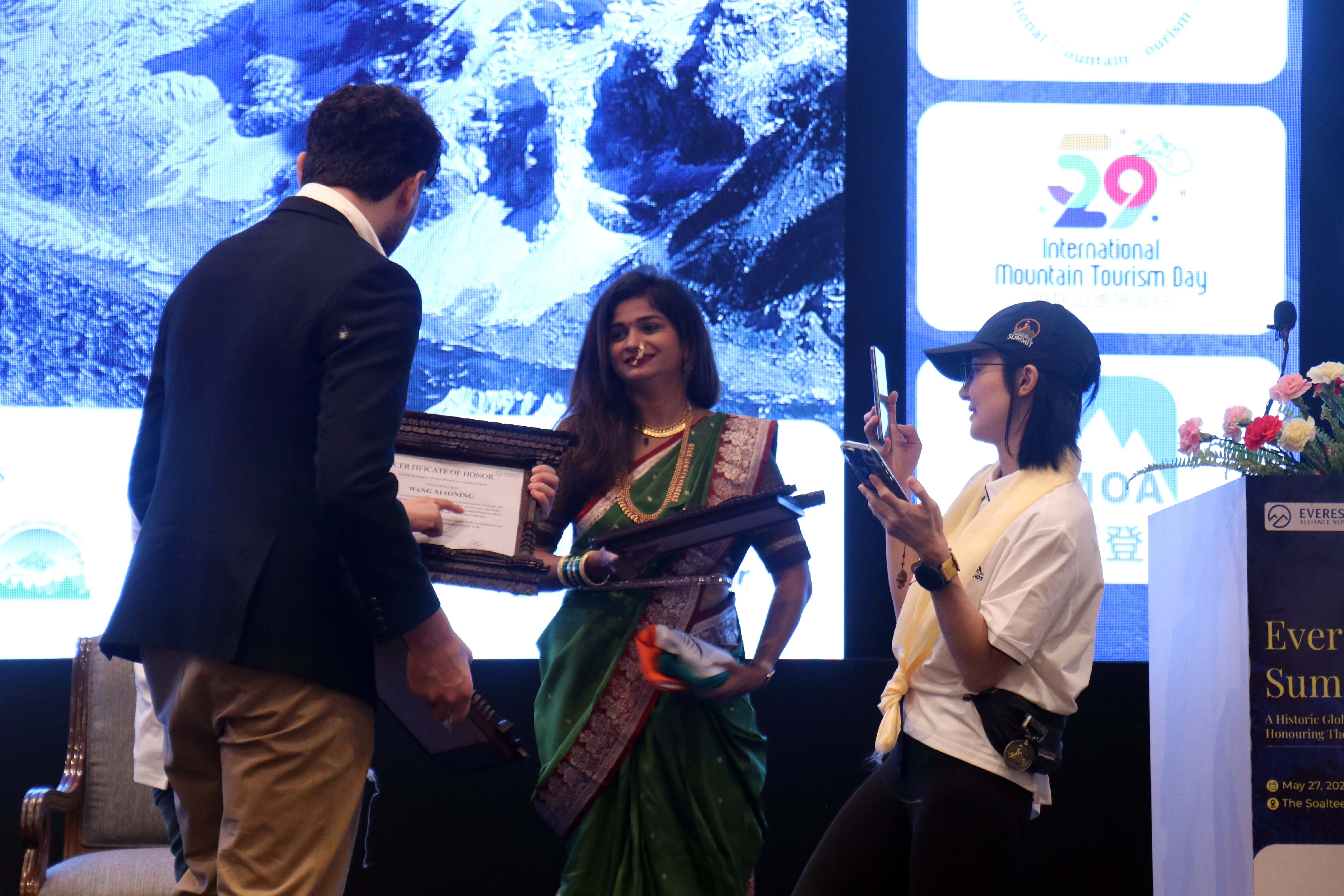 Everest-Summiter's-Summit-2025--kamal-prabhat--34-1748347786.jpg