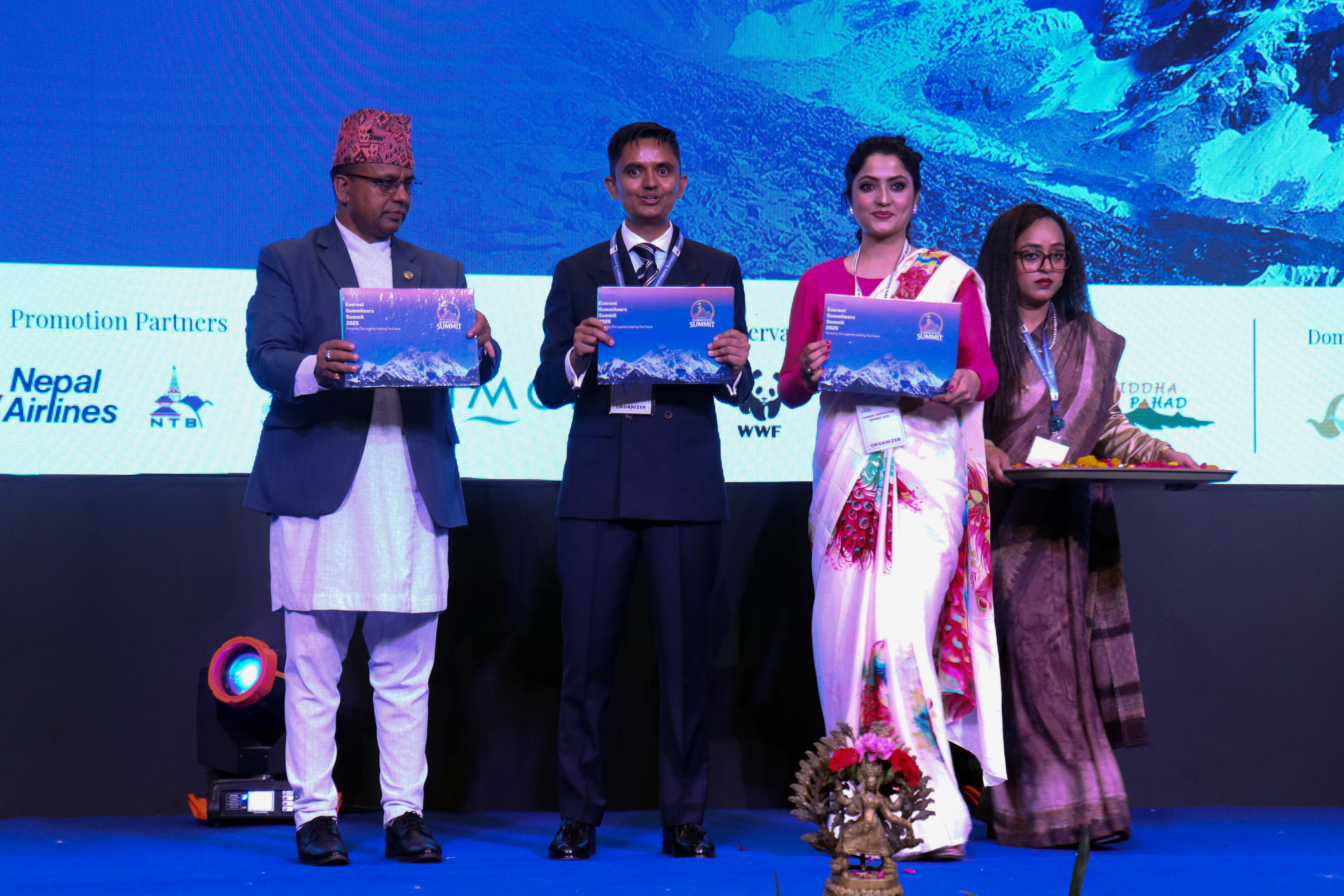 Everest-Summiter's-Summit-2025--kamal-prabhat--39-1748347824.jpg