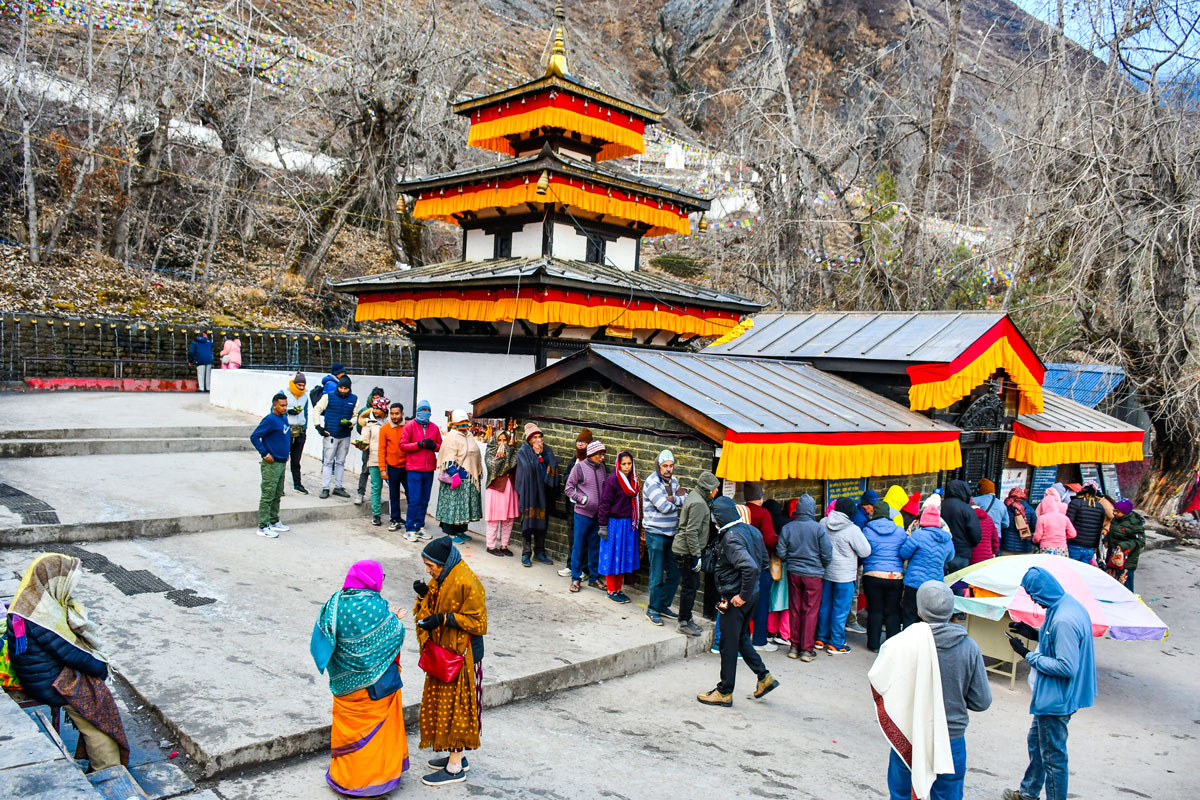तराईबाट एकै दिनमा मुक्तिनाथ पुुग्दा स्वास्थ्यमा समस्या
