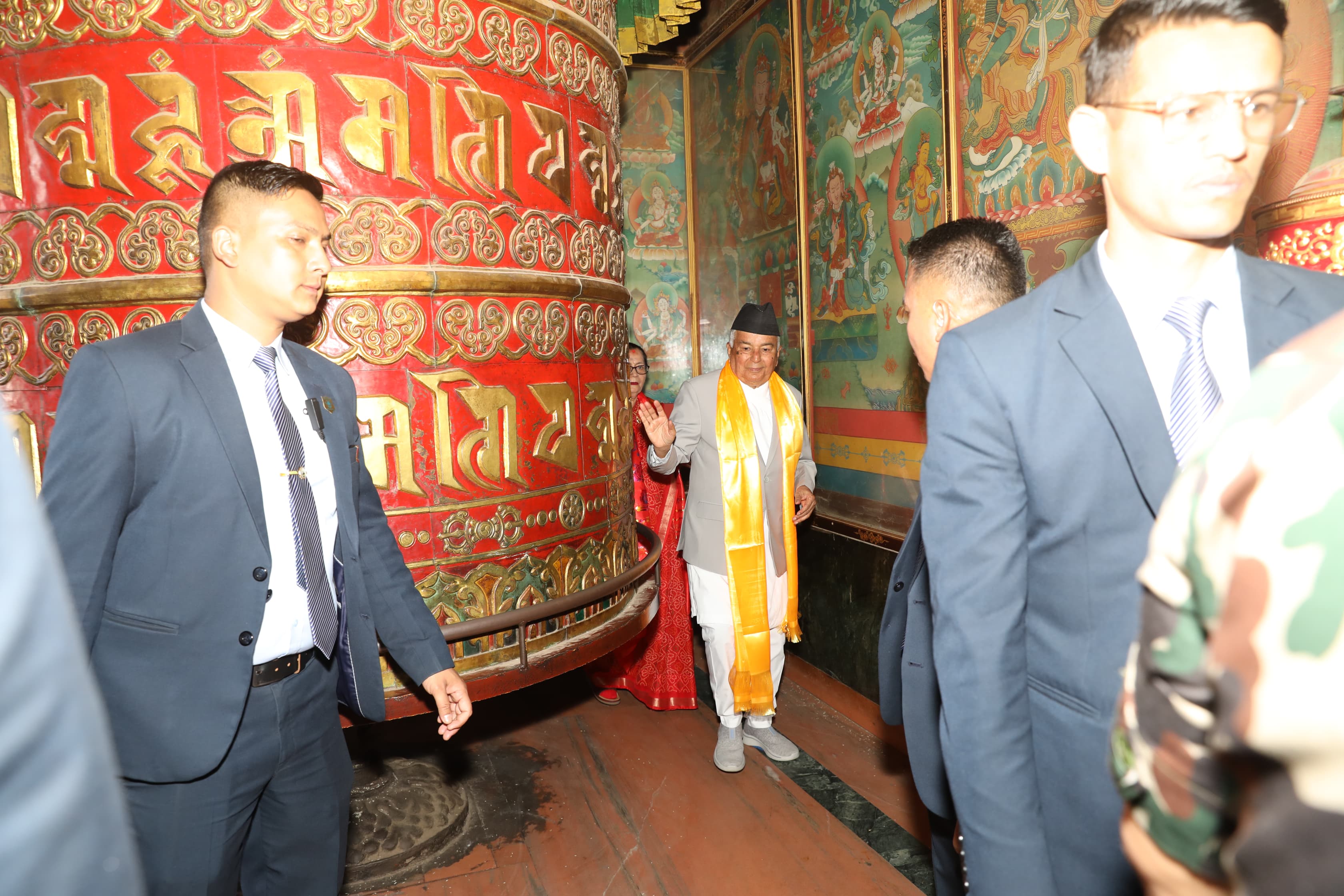 Ramchandra-paudel-in-buddhanath--7-1747034119.jpg