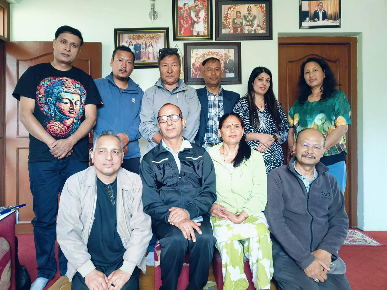 कविहरूका माझमा श्यामल   