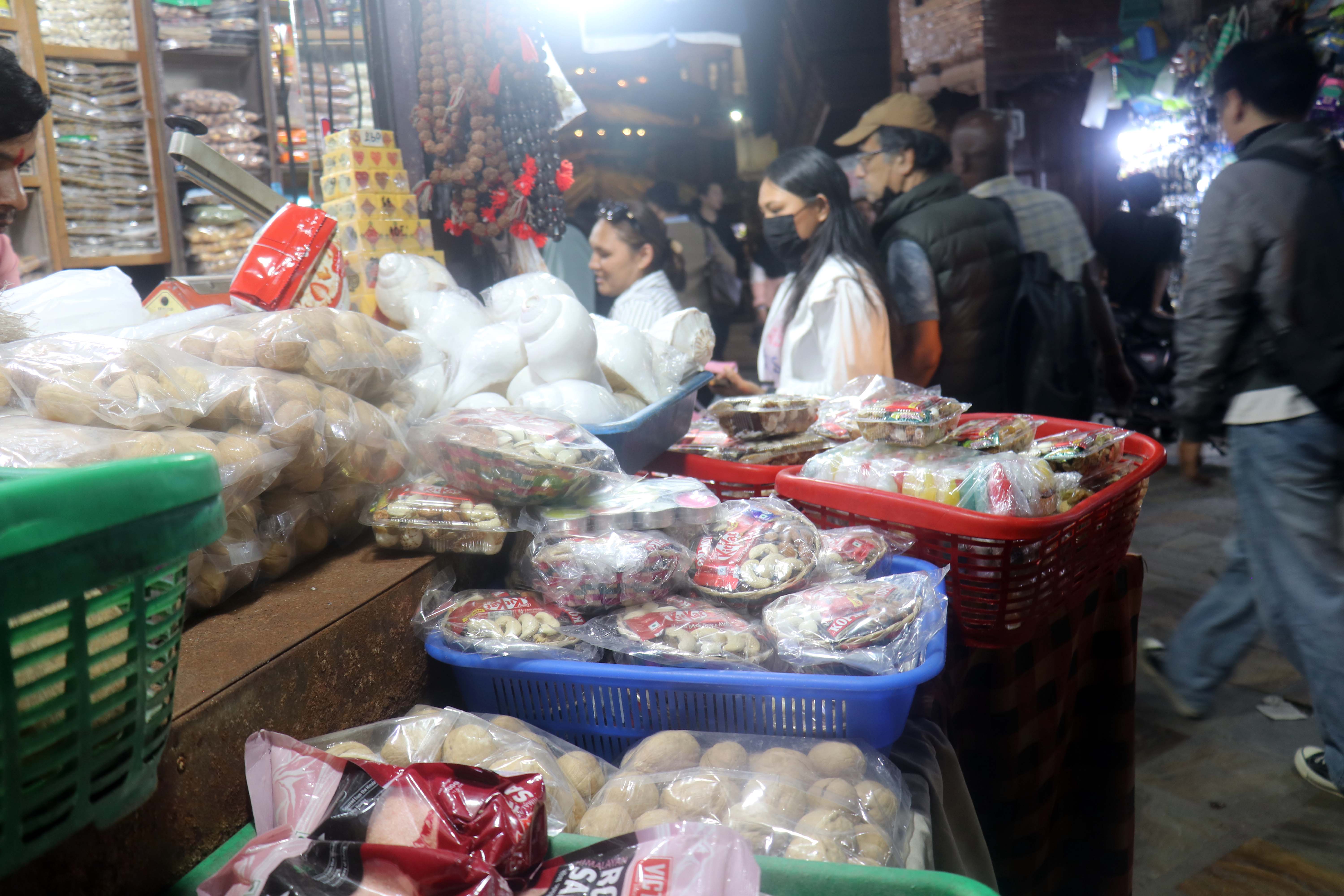 Tihar-photo-new-road-asan--10-1760352193.jpg
