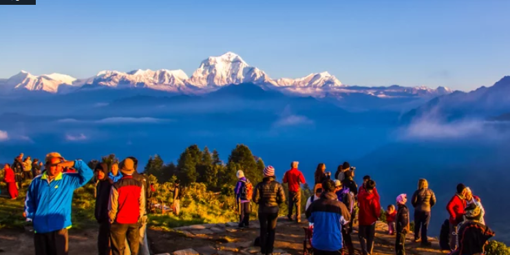 जुनमा नेपाल भित्रने पर्यटकको संख्या ७२ हजार बढी