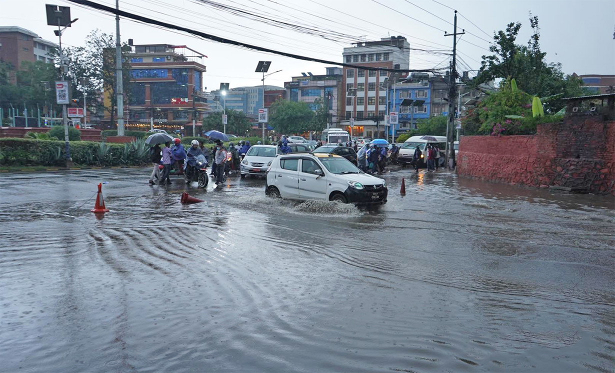 आज रातिसम्म यी स्थानमा भारी वर्षाको सम्भावना