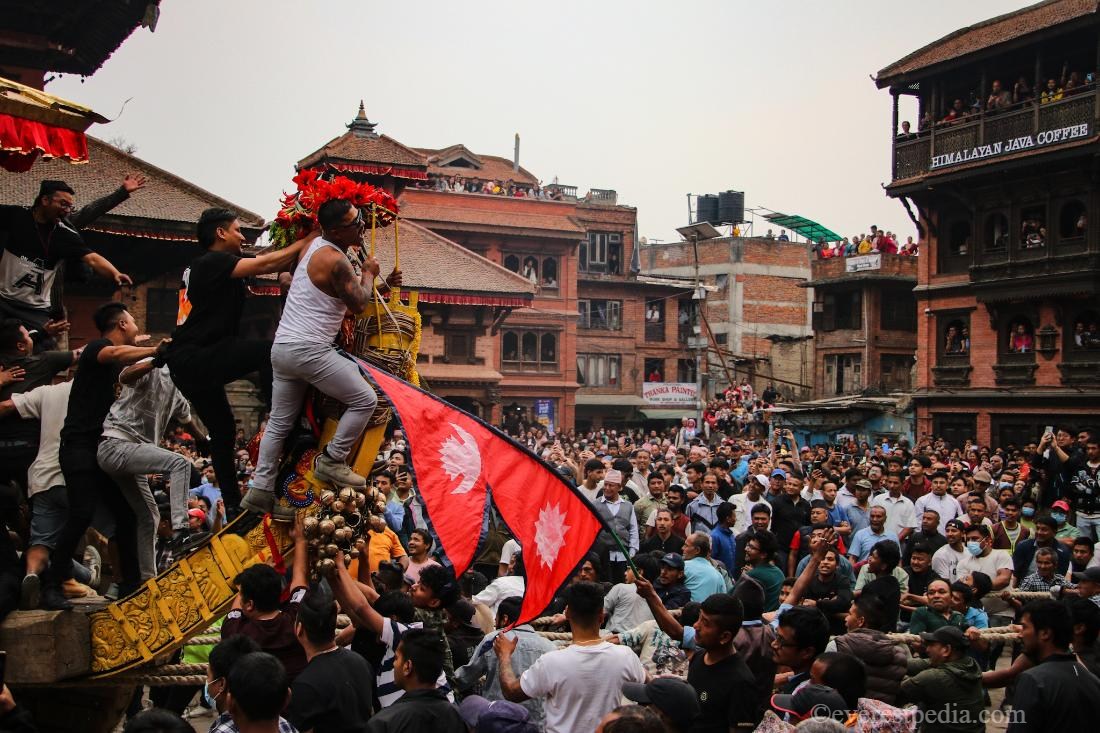 bisket-jatra-(4)-1712715028.jpeg