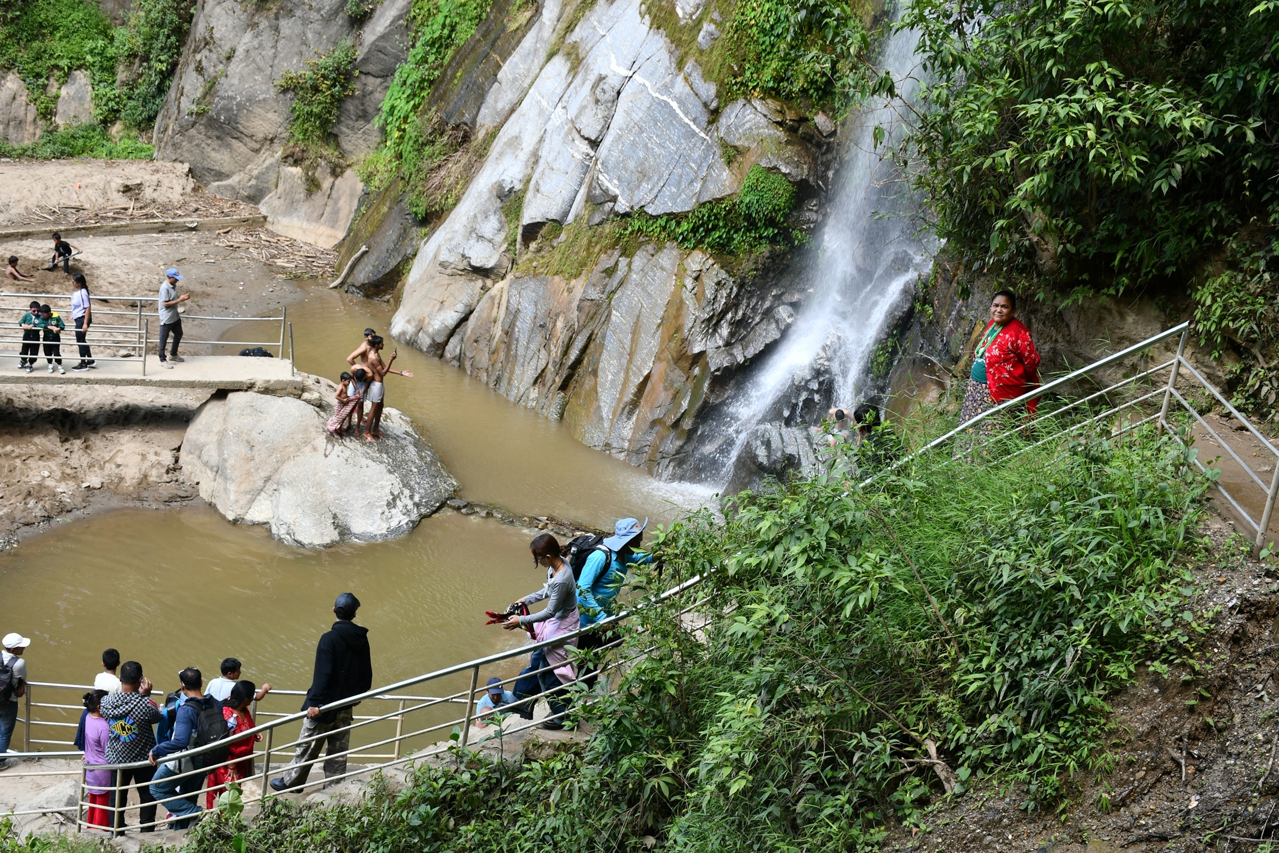 fungfung-jharana--(16)-1749376314.JPG