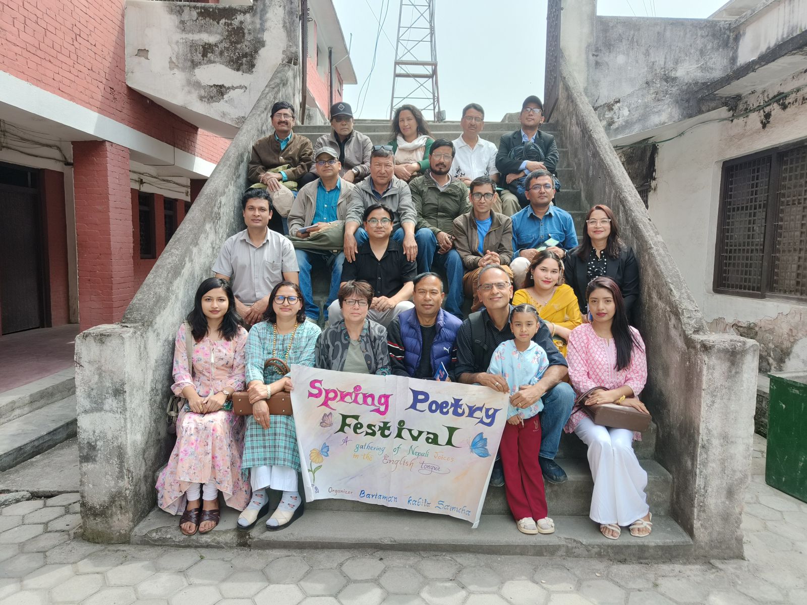 अंग्रेजी भाषामा कविता वाचन गरेर मनाइयो ‘वसन्त कविता महोत्सव’ 