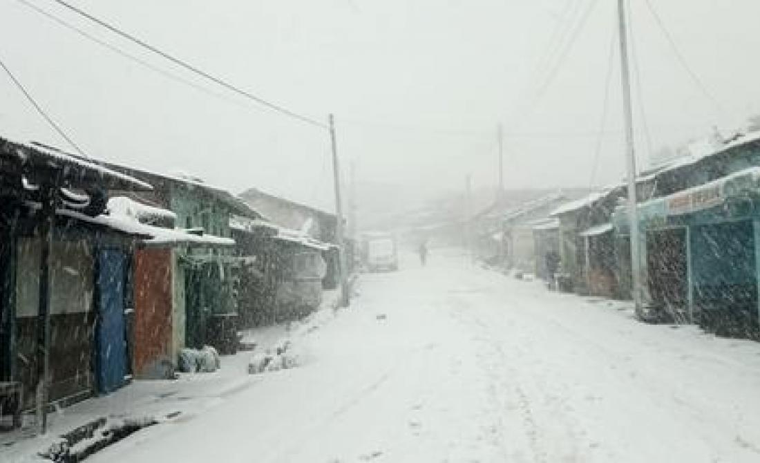 हिमपात भएपछि मनाङका किसान खुसी