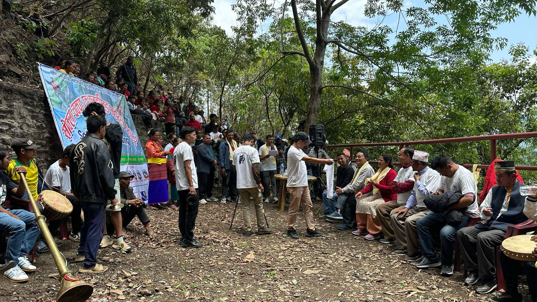 दाेलखाकाे सोक्ला भ्यालीमा सुरु भयाे रक क्लाइम्बिङ महोत्सव